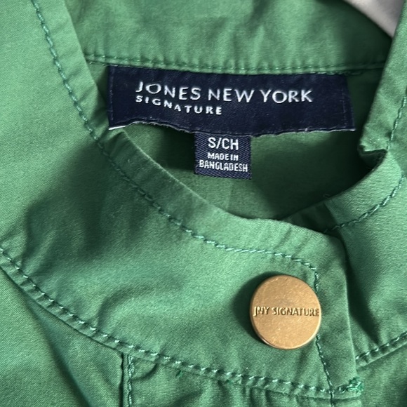 Light Jacket - Picture 2 of 5